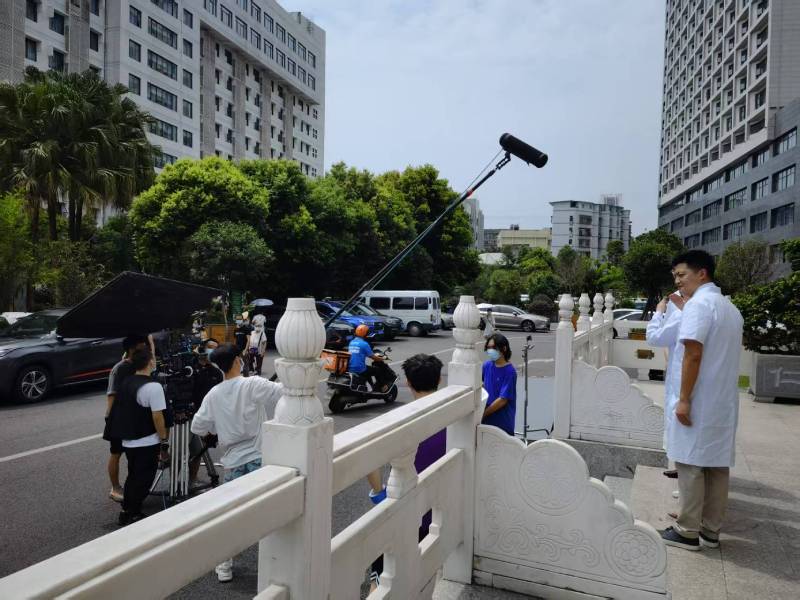 青白江区广告片拍摄公司低成本实现高规格制作的诀窍